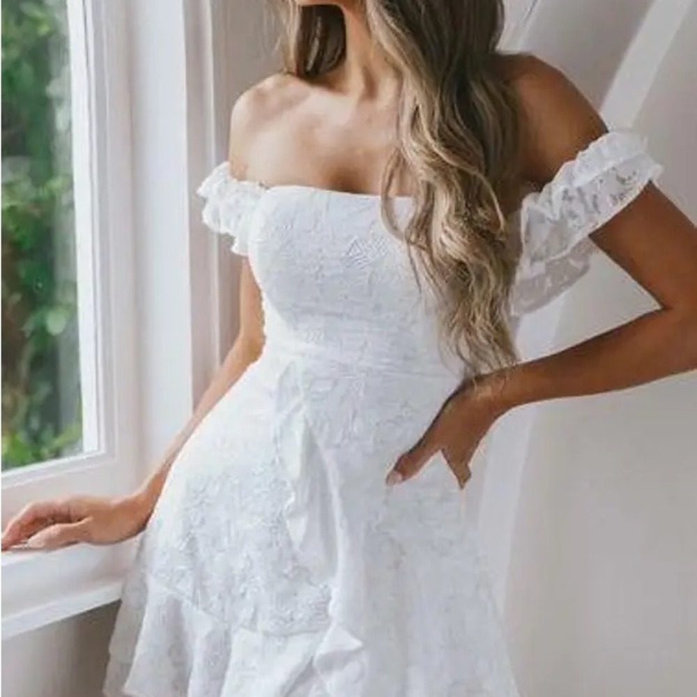 Elegant Off-Shoulder White Lace Dress